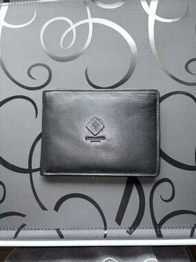 Leonardo Vera Pelle Genuine Black Leather Bifold Wallet